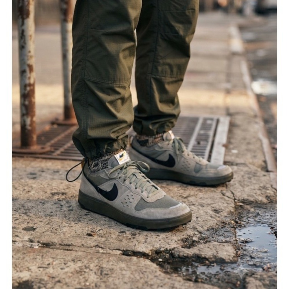 Nike Field General 82 SP Turf Sneakers Retro FZ3863-002 Olive Green Mens Sz 12
